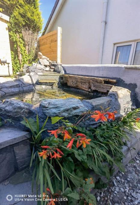 Brynglas Cottage With Hot Tub, Anglesey. Llanfachraeth Экстерьер фото